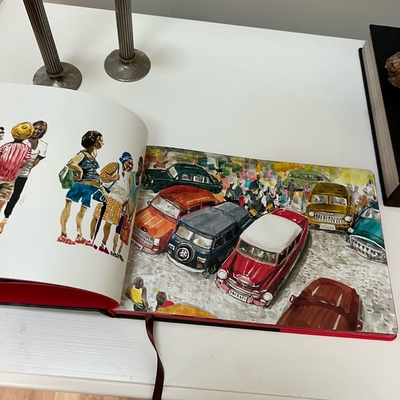 Louis Vuitton Book - Picture 3 of 6